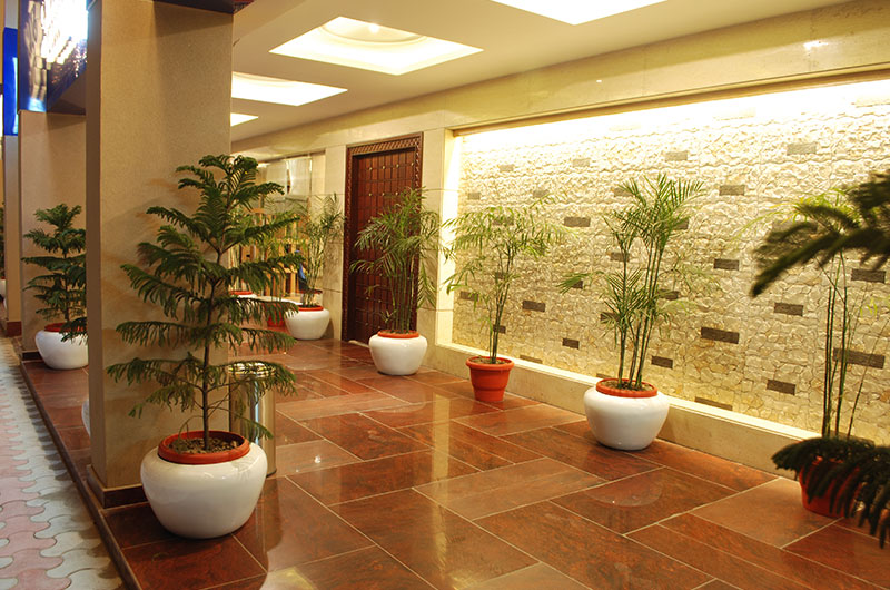 Hotel Sunshine - Photo 1